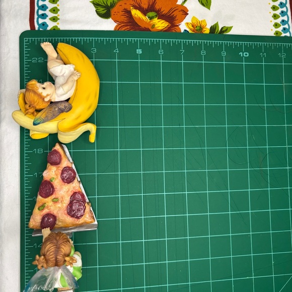 Enesco Figurines with Yellow and Green Accents - Picture 7 of 7